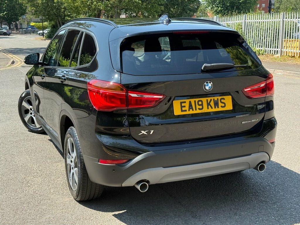 BMW X1 2L Se Black #4