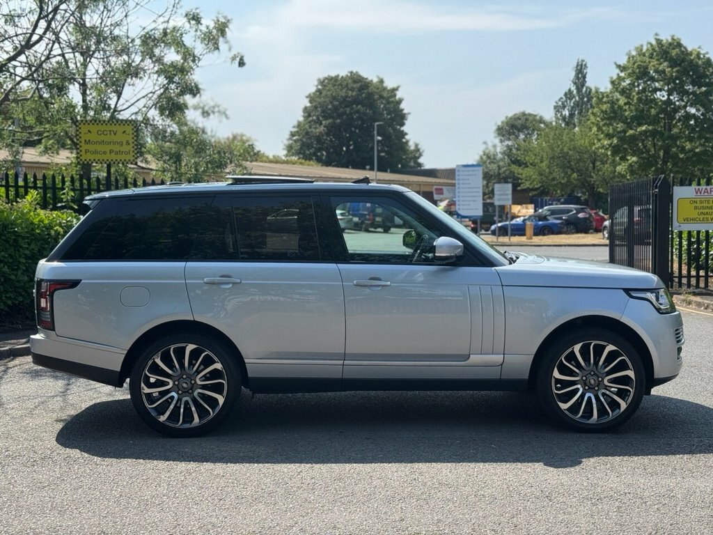 Land Rover Range Rover 3L Vogue EA63HNX Silver #2