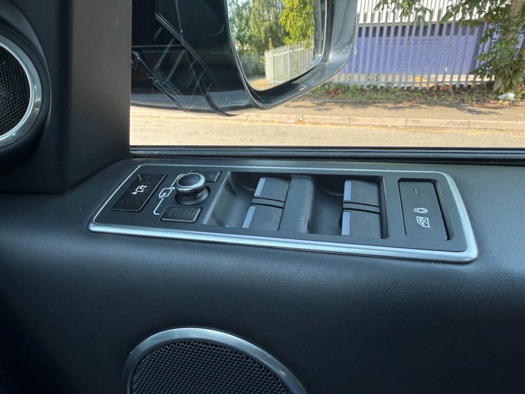 Land Rover Range Rover Suv 4.4 Sd V8 Vogue Se 4Wd Euro 5 20151 Black #25