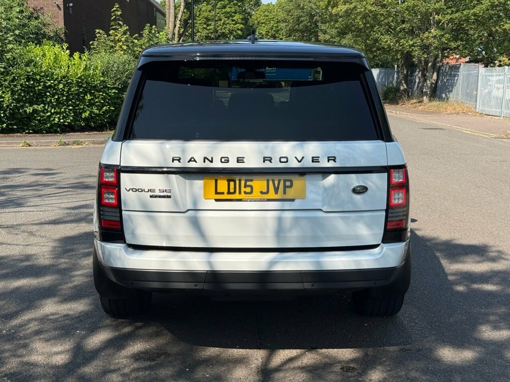 Land Rover Range Rover 4.4L Vogue Se White #6