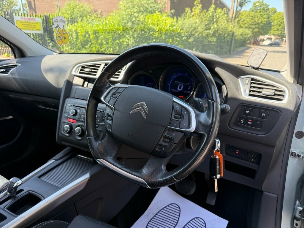 Citroen C4 1.6 E Black #9