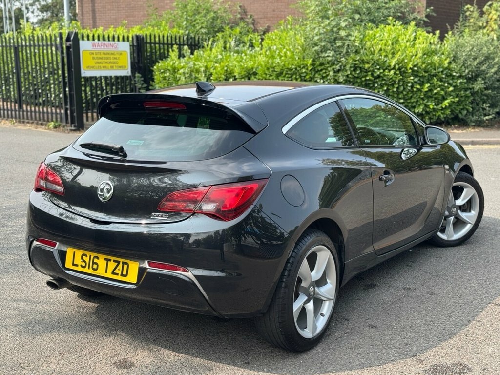 Vauxhall Astra GTC 1.4L Sri Black #5