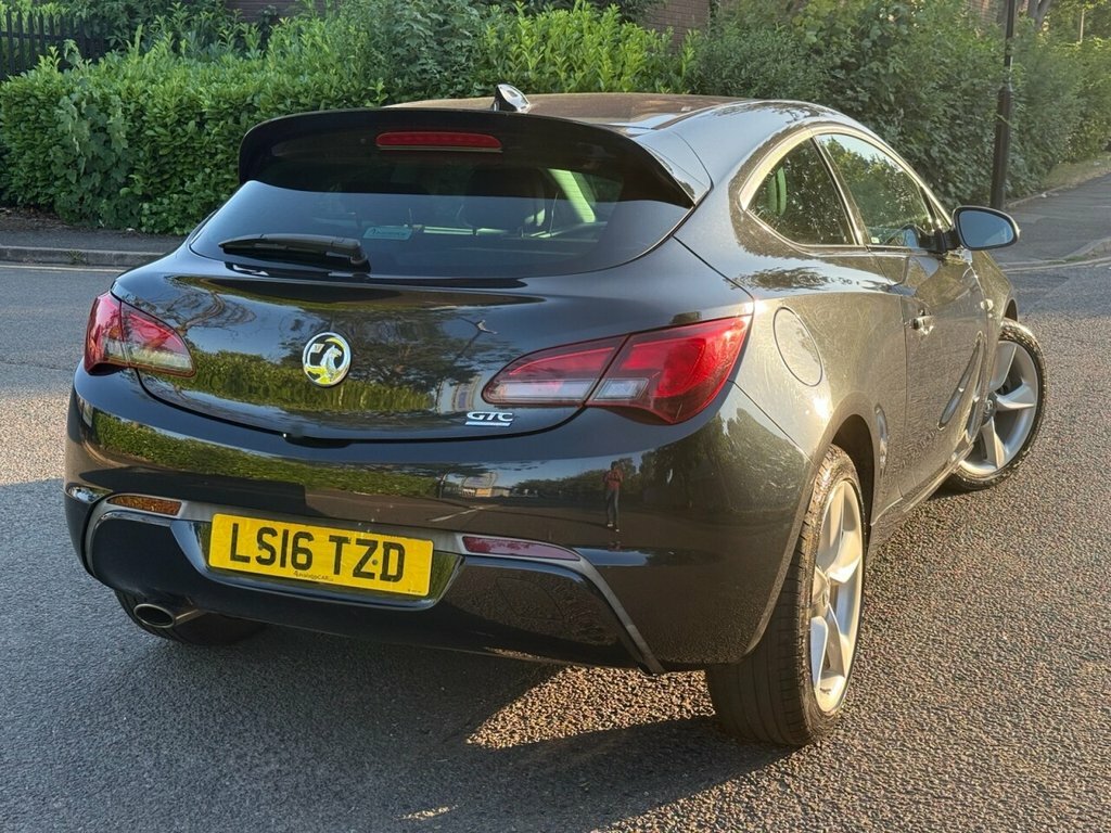 Vauxhall Astra GTC 1.4L Sri Black #6