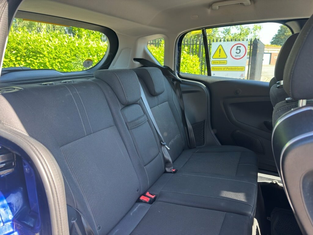 Ford B-Max B-max Titanium Navigator Black #15