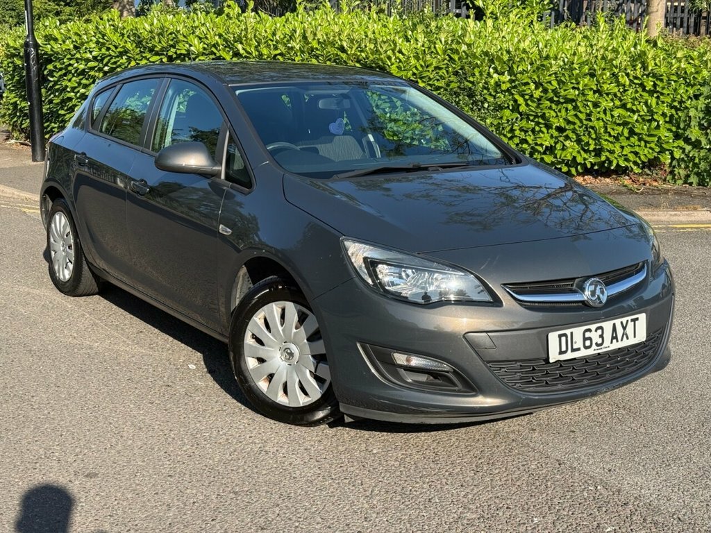 Vauxhall Astra 1.4L Exclusiv Grey