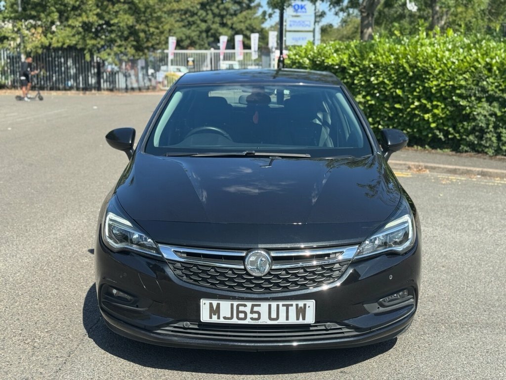 Vauxhall Astra 1.4L Elite Black #4