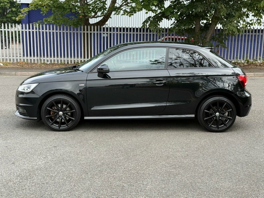 Audi A1 1.6L S Line Black #4
