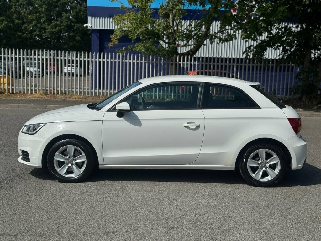 Audi A1 1.6L Se CE65XEN White #4