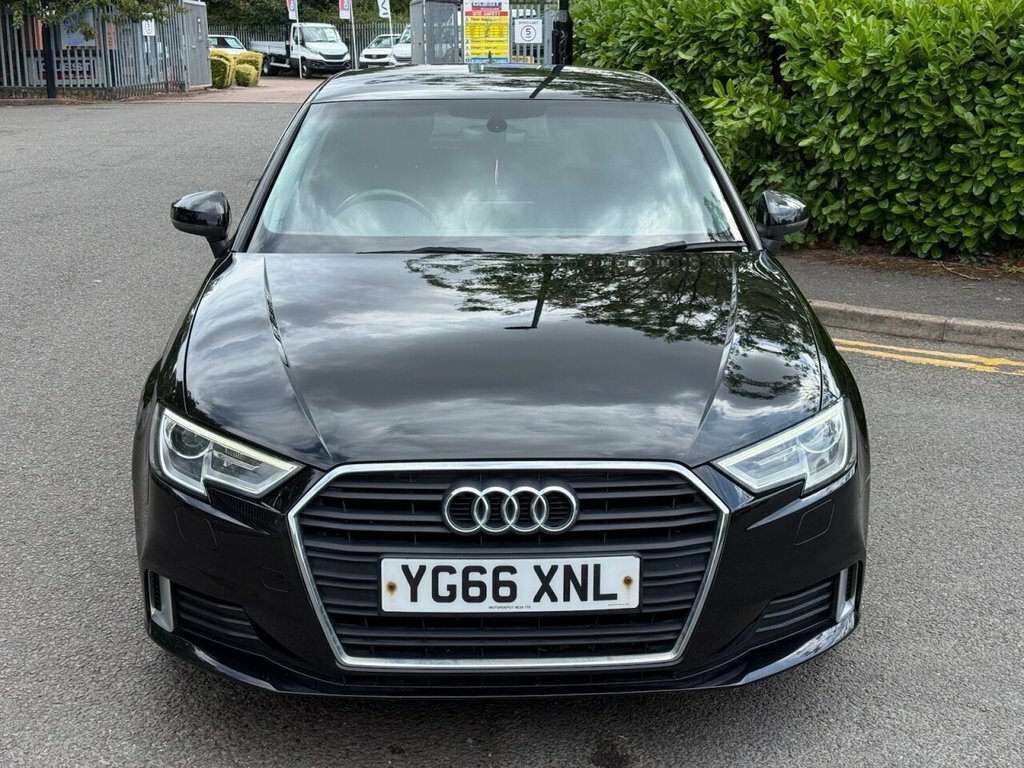Audi A3 2L Sport Black #2