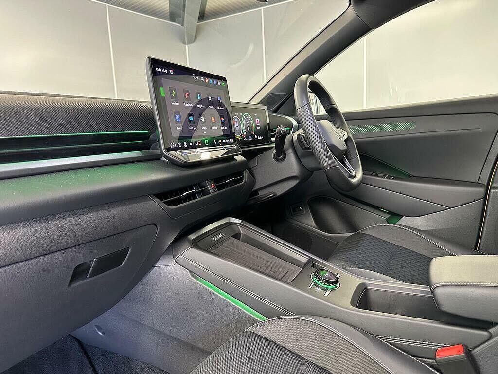 Volkswagen T-Roc 1.5 Etsi Mhev R-line Dsg Euro 6 Ss PK26KSU Yellow #2