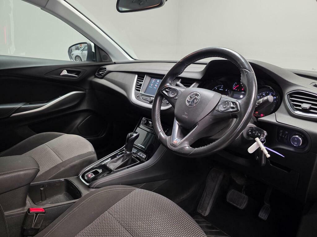 Vauxhall Grandland X 1.5 Turbo D Blueinjection Se Euro 6 Ss DY68THU White #4