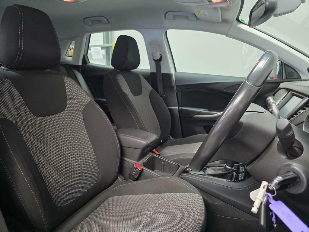 Vauxhall Grandland X 1.5 Turbo D Blueinjection Se Euro 6 Ss DY68THU White #2