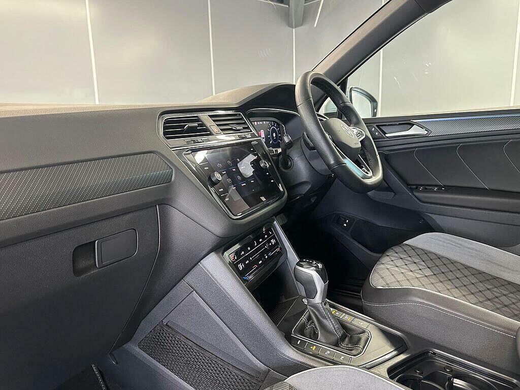 Volkswagen Tiguan 1.4 Tsi 13Kwh R-line Dsg Euro 6 Ss Silver #2