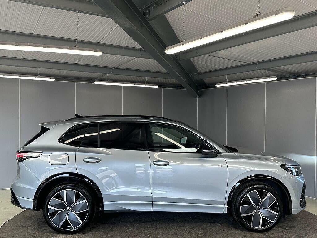 Volkswagen Tiguan 1.5 Etsi Mhev R-line Dsg Euro 6 Ss PK75NVV Silver #4