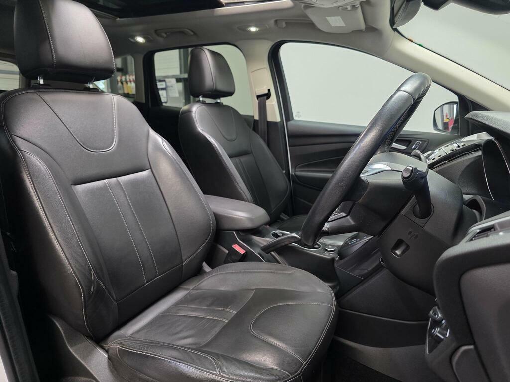 Ford Kuga 2.0 Tdci Titanium X Powershift Awd Euro 5 White #2