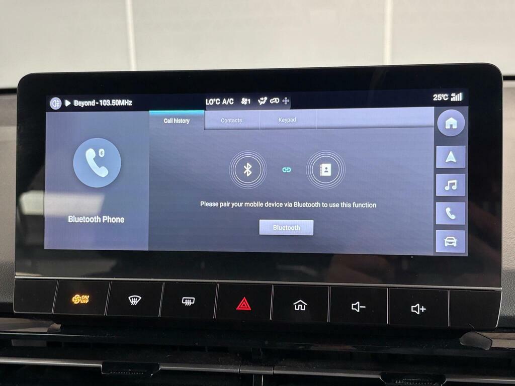 MG MG4 125Kw Se Ev 51Kwh White #40