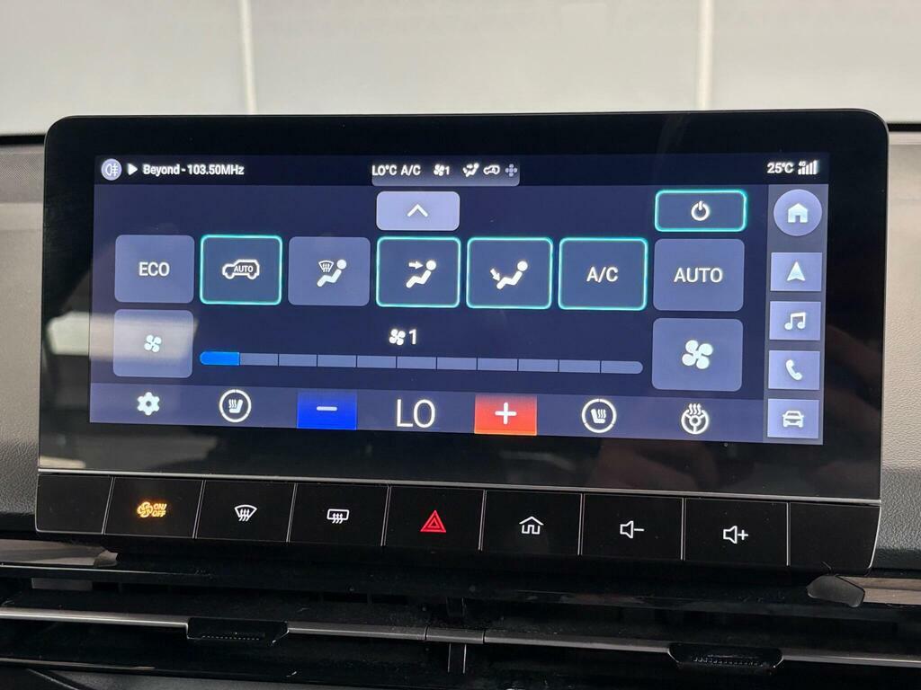 MG MG4 125Kw Se Ev 51Kwh White #39