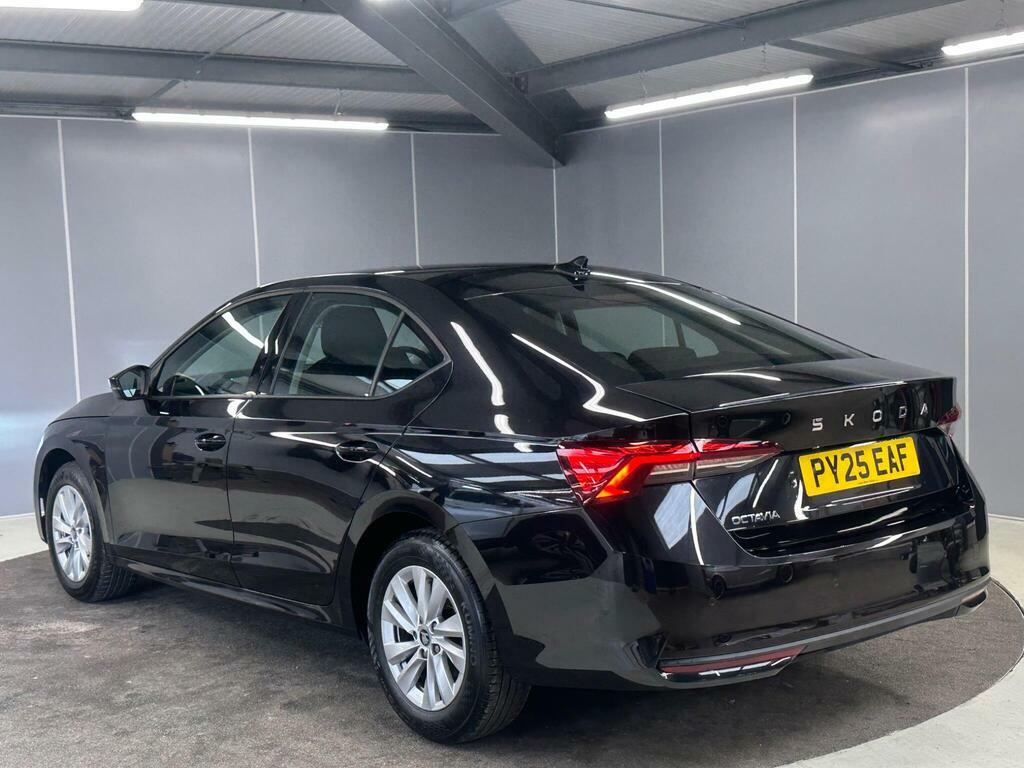 Skoda Octavia 1.5 Tsi Act Se Technology Euro 6 Ss Black #5
