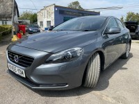 Volvo V40 T2 R-design White #40