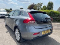Volvo V40 T2 R-design White #41