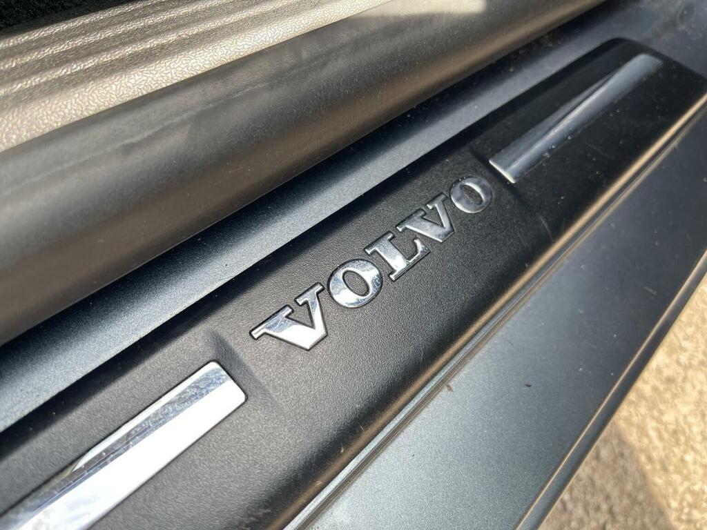 Volvo V40 T2 R-design White #15