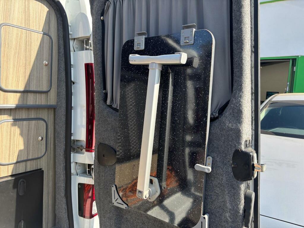 Vauxhall Vivaro Vauxhall Vivaro 2017 Silver #17