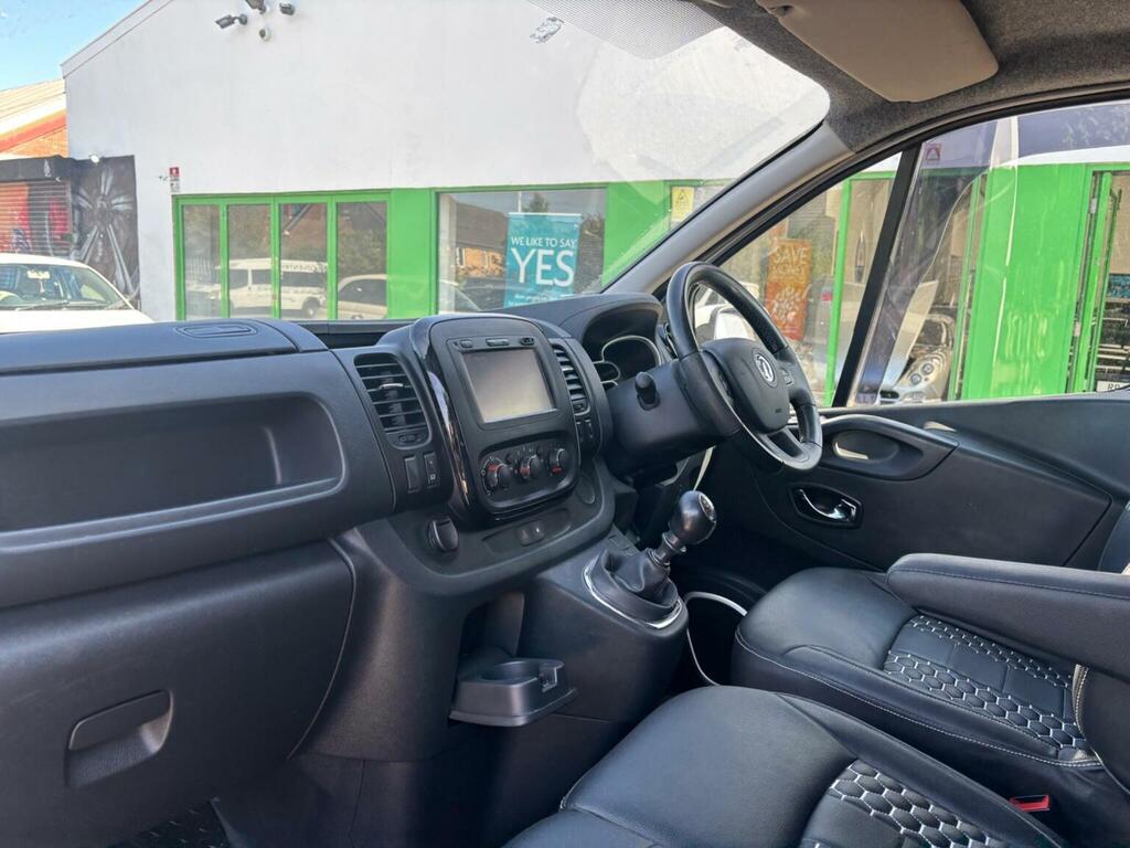 Vauxhall Vivaro Vauxhall Vivaro 2017 Silver #12