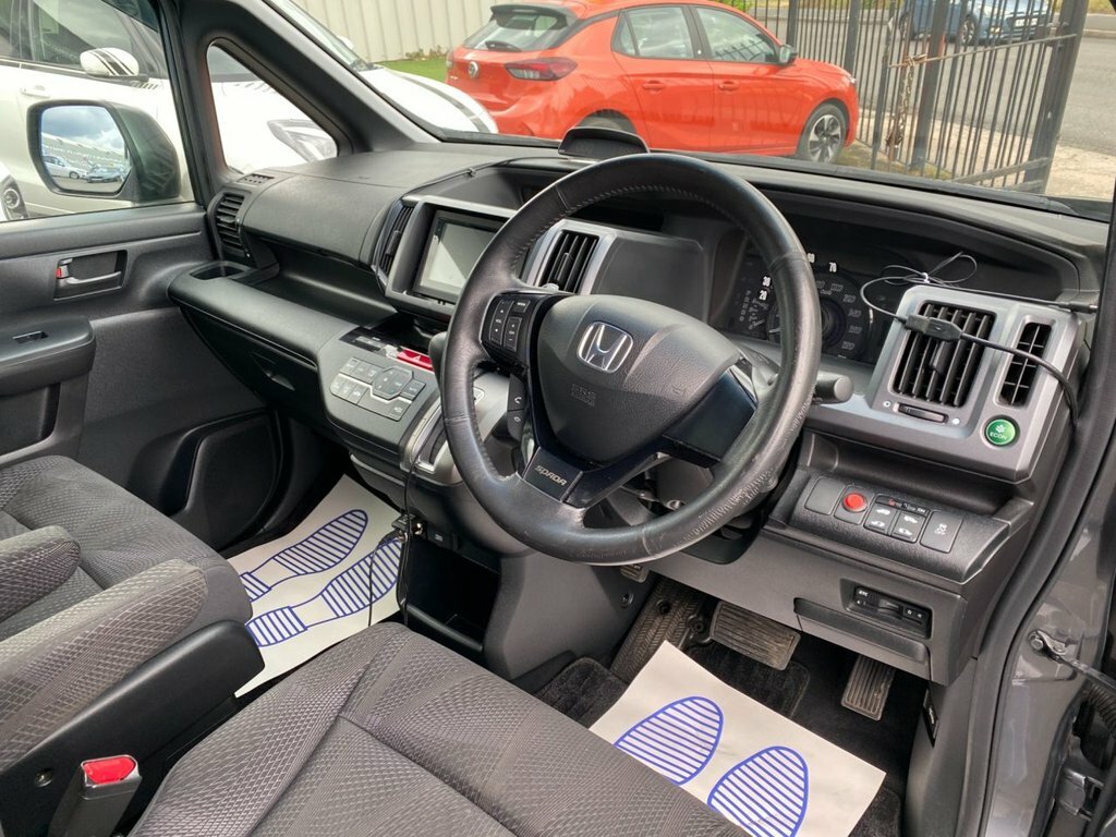Honda StepWagon 2.0L Stepwagon 8 Seater Mpv Black #8
