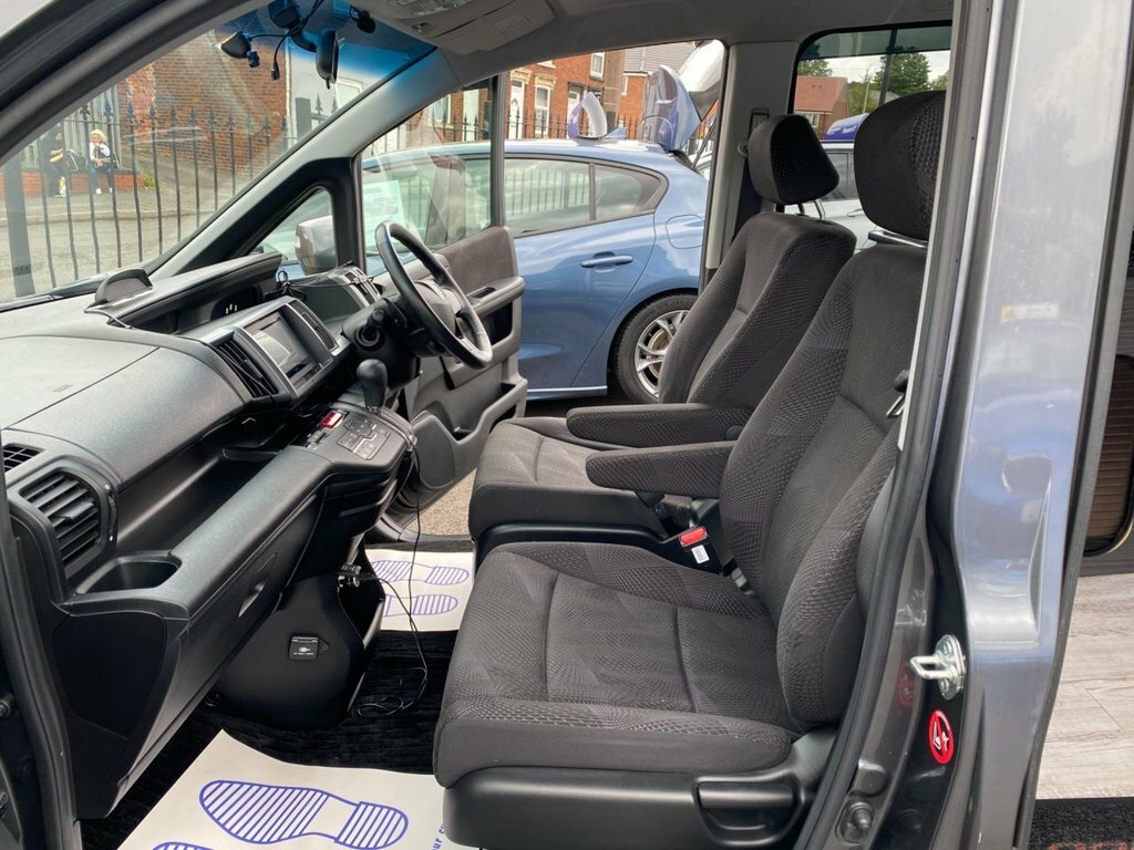 Honda StepWagon 2.0L Stepwagon 8 Seater Mpv Black #12