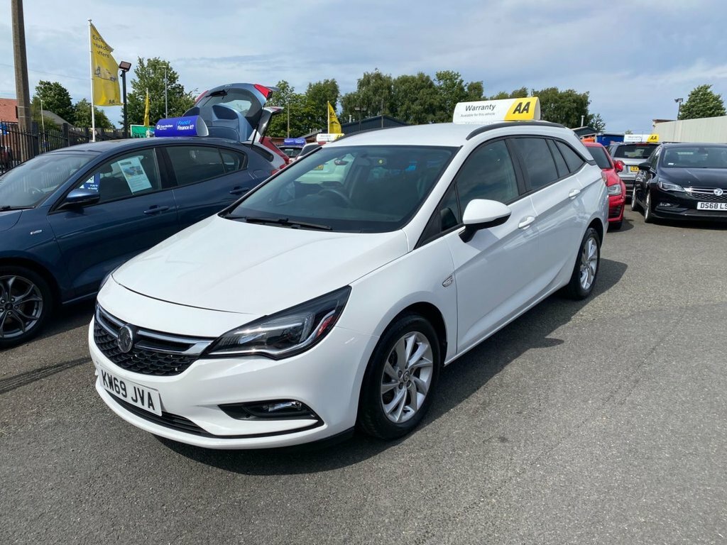 Vauxhall Astra 1L Design White #3