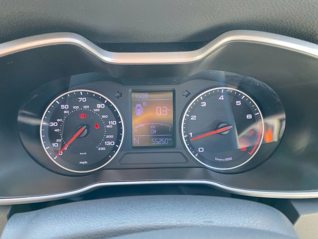 MG ZS 1.5 Vti-tech Excite White #10