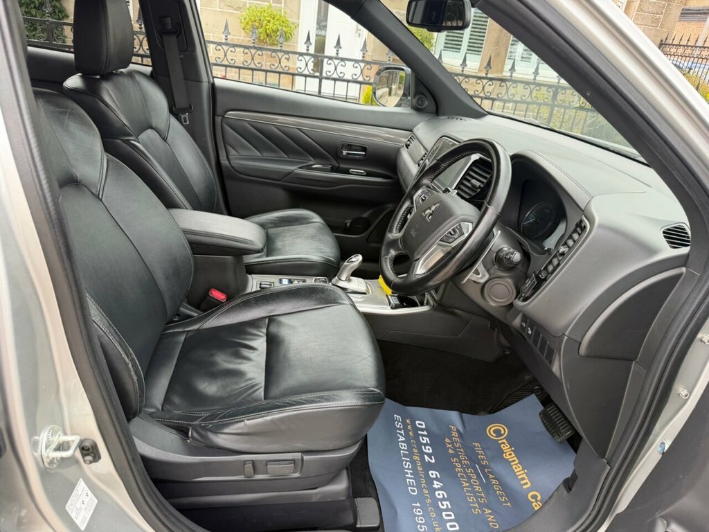 Mitsubishi Outlander Suv NX69YKT Silver #2