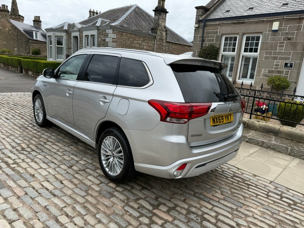 Mitsubishi Outlander Suv NX69YKT Silver #5