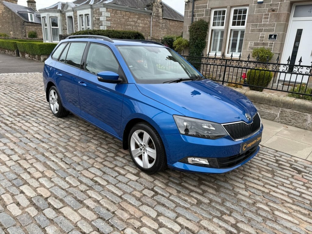 Skoda Fabia Estate Blue #4
