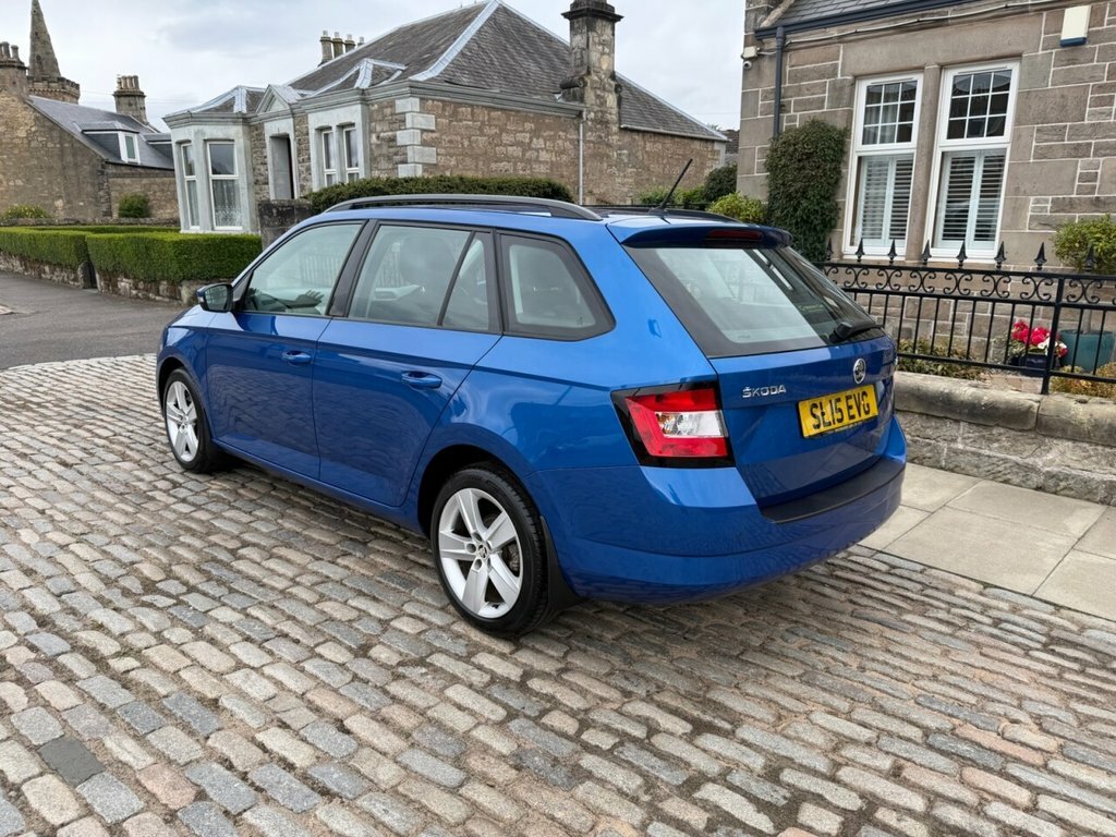 Skoda Fabia Estate Blue #6
