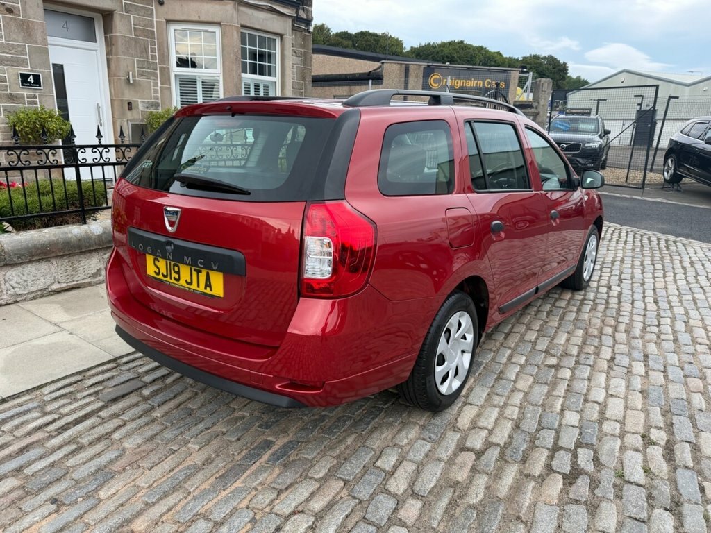 Dacia Logan Estate Red #6