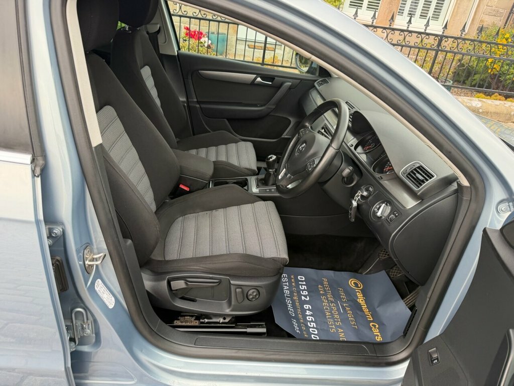 Volkswagen Passat Estate Grey #2