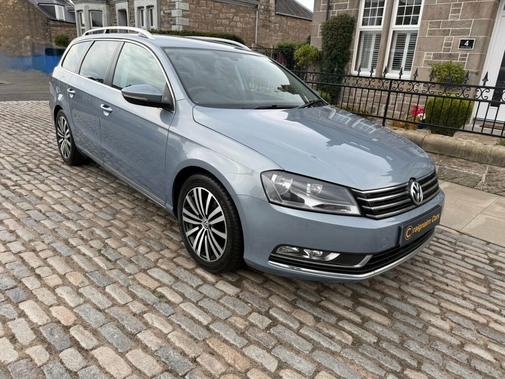 Volkswagen Passat Estate Grey #4