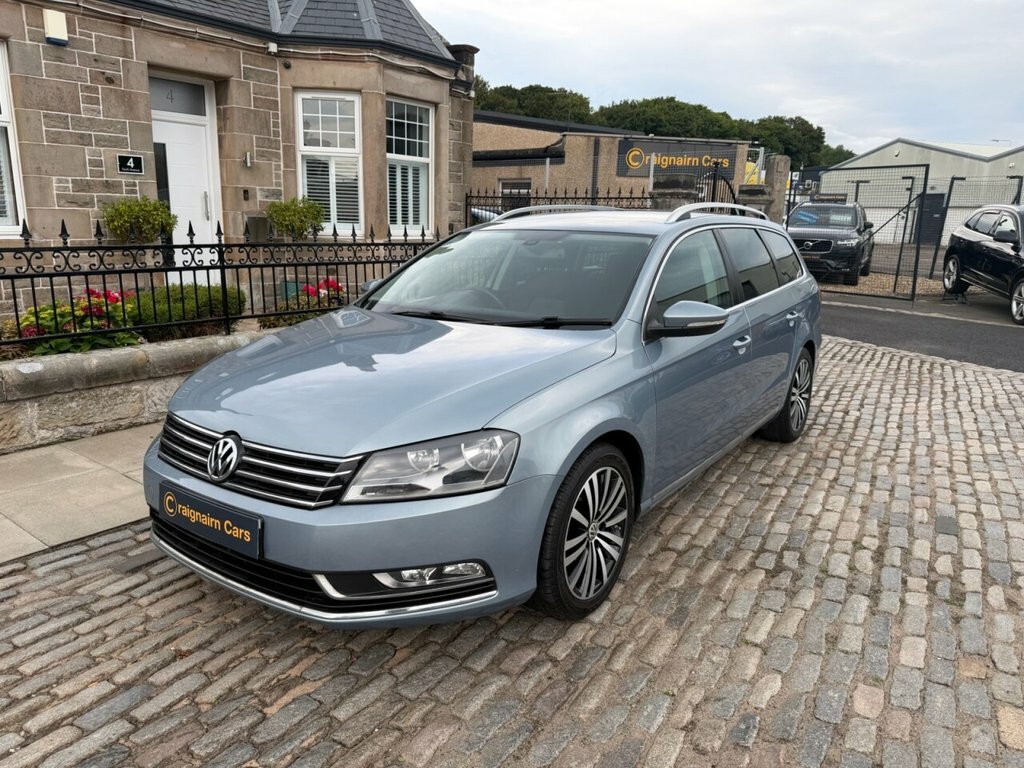Volkswagen Passat Estate Grey #3