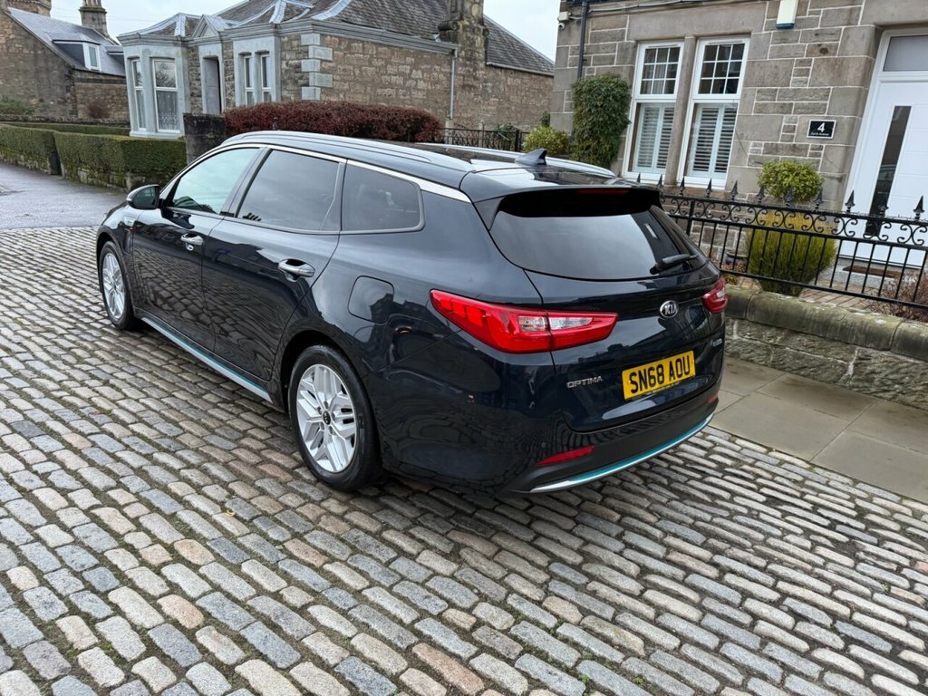 Kia Optima Estate Blue #4