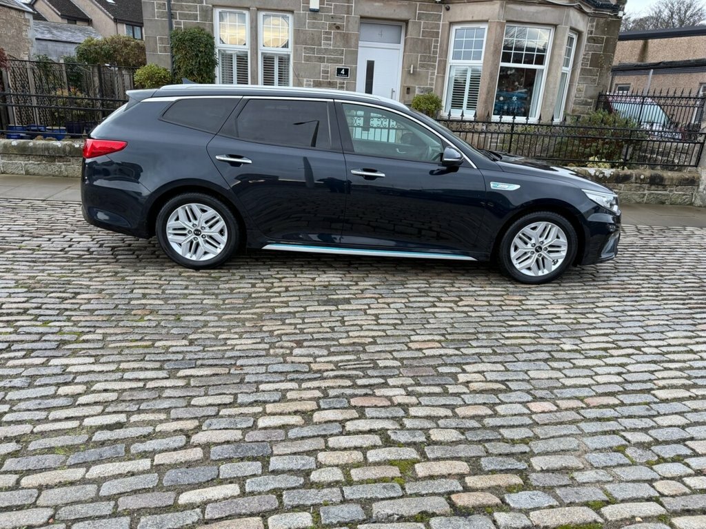 Kia Optima Estate Blue #6