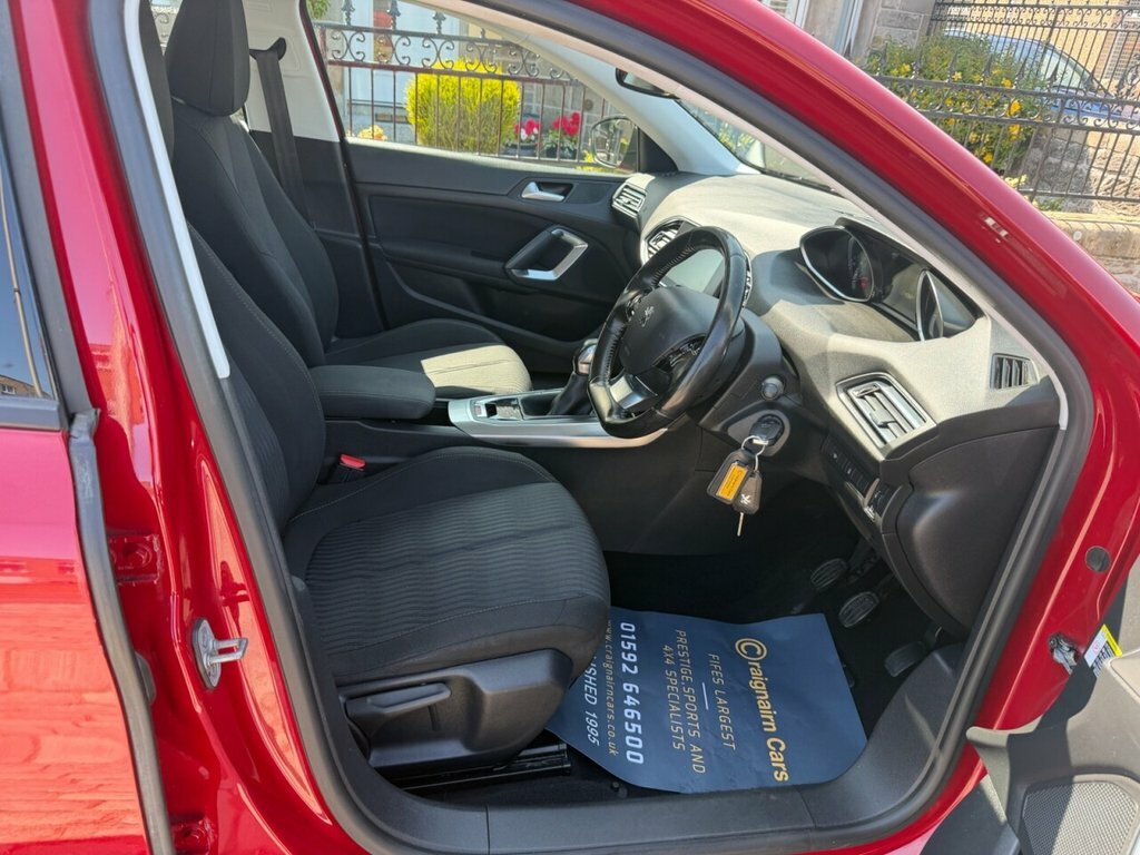 Peugeot 308 SW Estate Red #2