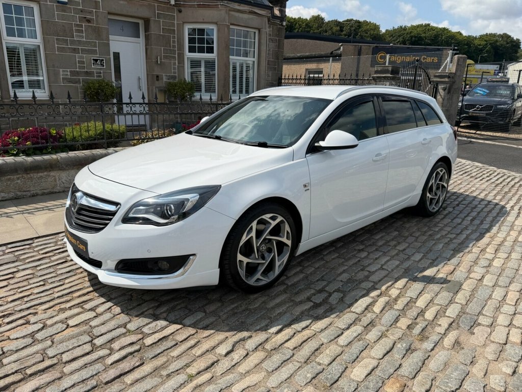 Vauxhall Insignia Estate White #3