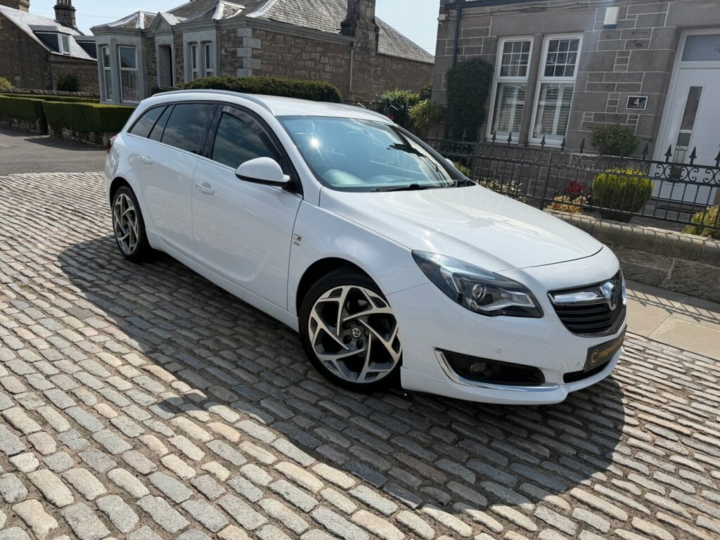 Vauxhall Insignia Estate White