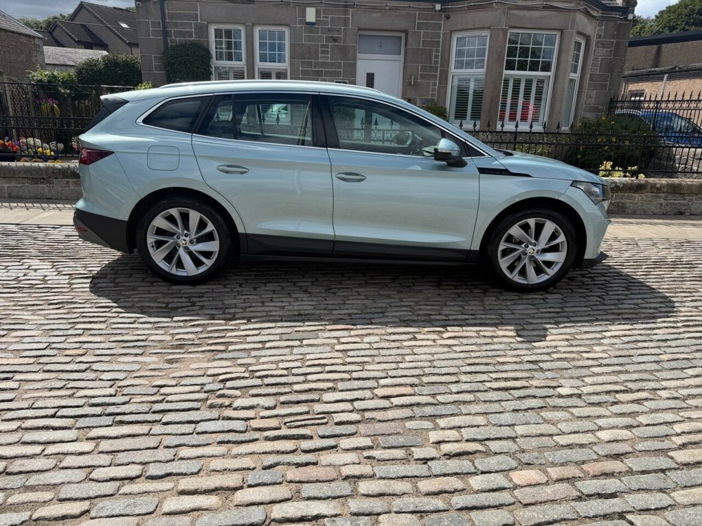 Skoda ENYAQ Suv Silver #6