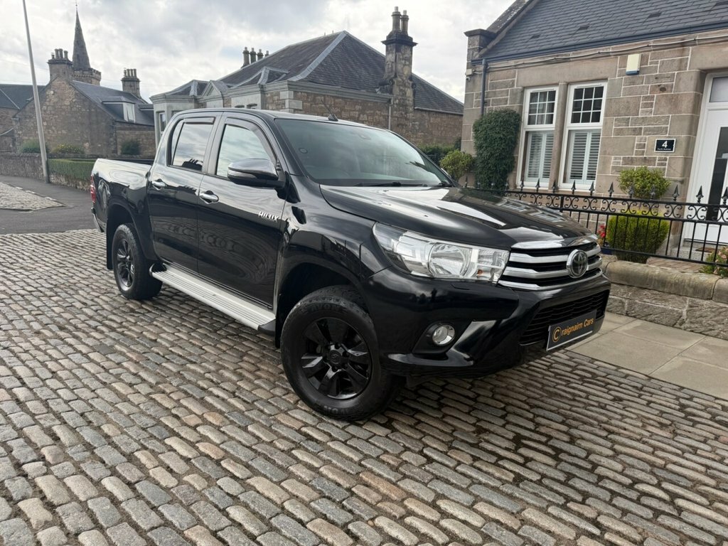 Toyota HILUX Pickup Black