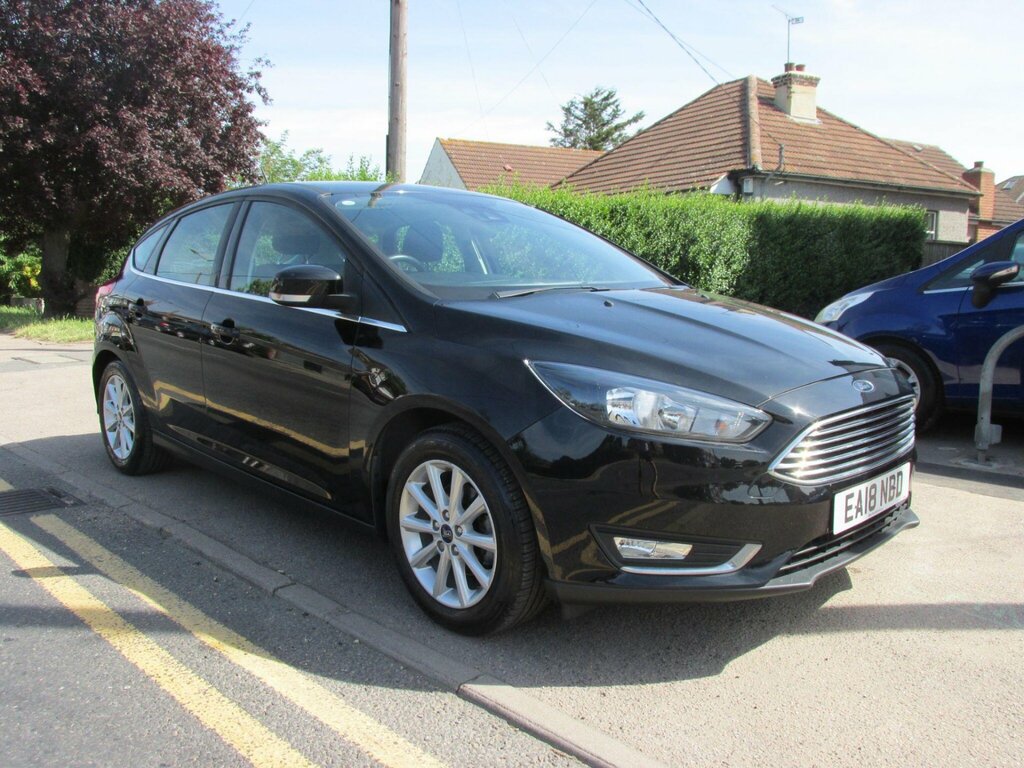 Ford Focus 1.0T Ecoboost Titanium Euro 6 Ss Black