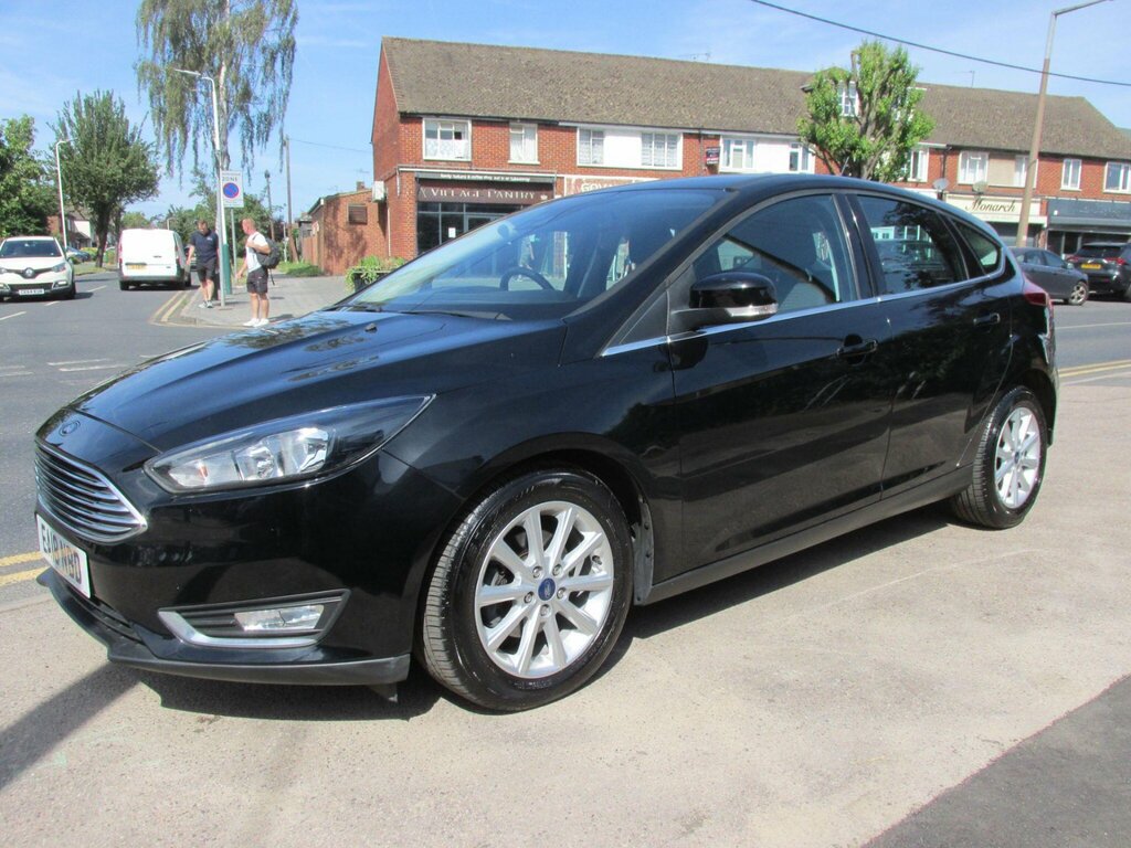 Ford Focus 1.0T Ecoboost Titanium Euro 6 Ss Black #3