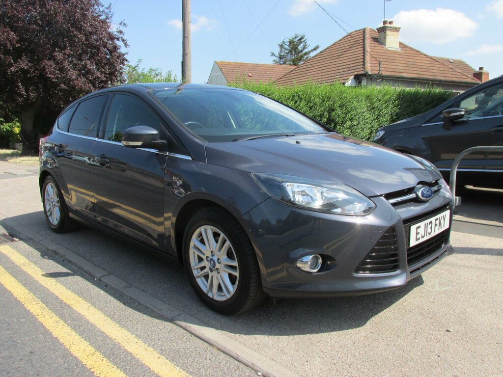 Ford Focus 1.0T Ecoboost Titanium Euro 5 Ss Grey #2