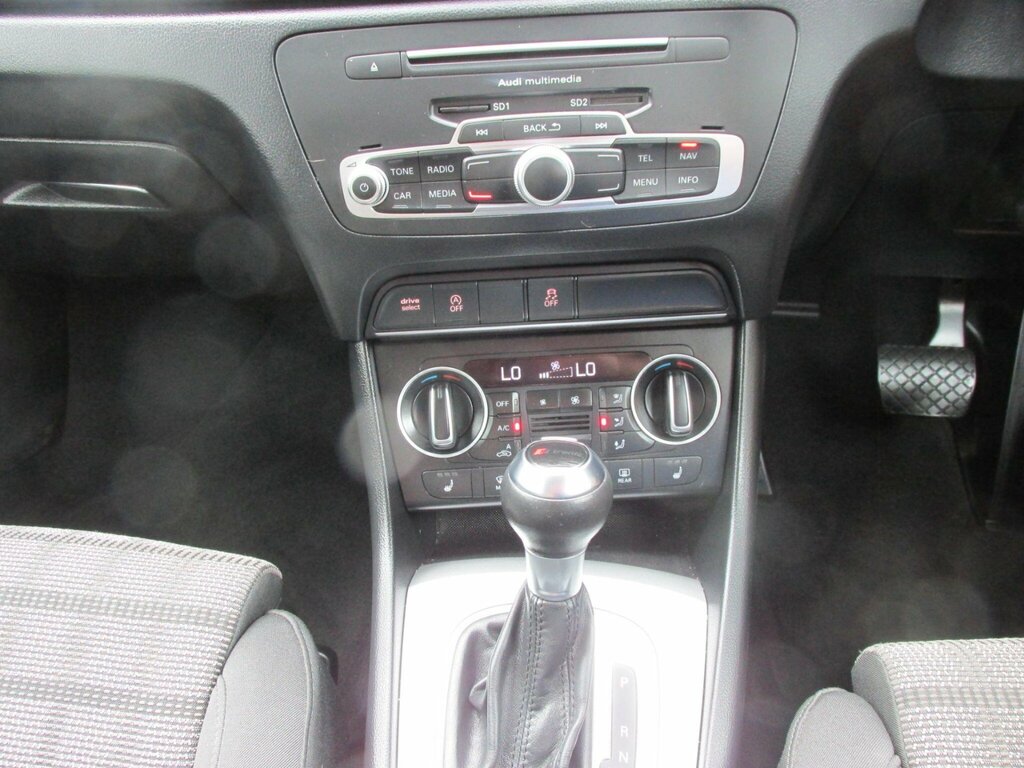 Audi Q3 2.0 Tdi Quattro S Line Plus 182 Bhp Black #10